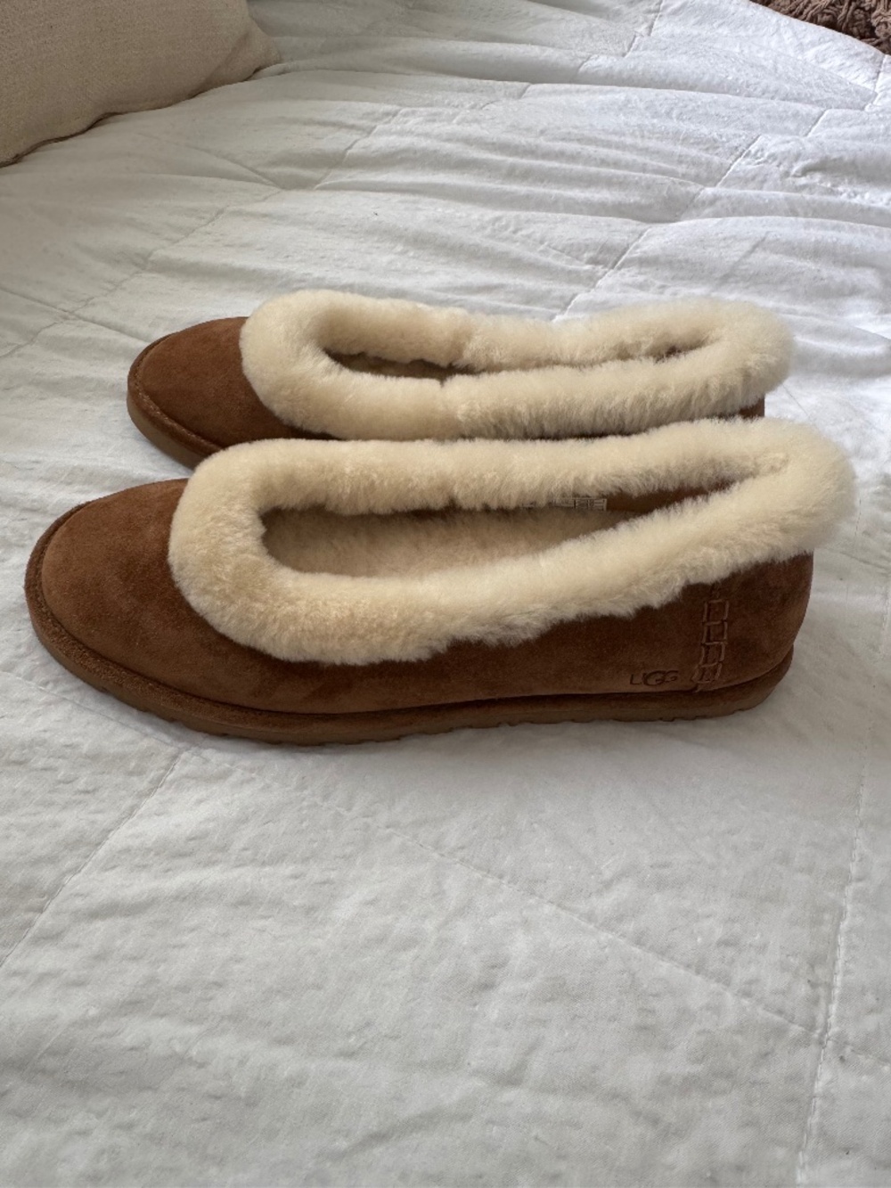 Ugg women’s Zora ballet flats
